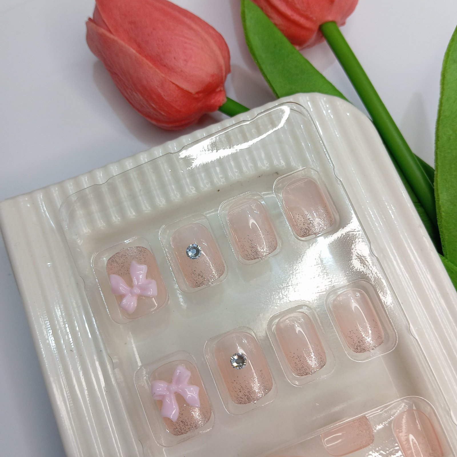 Reusabale Artificial Nails ~ Bow Press on Square Nails ~ Beige