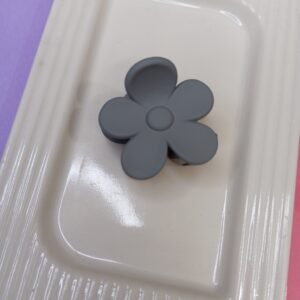 DAISY GREY FLOWER ~ MATTE ~ SMALL
