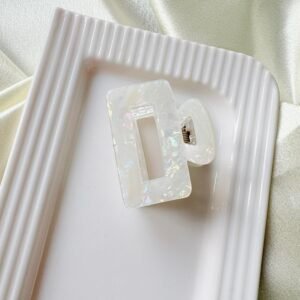 Geometric rectangle claw clip ~ Off White