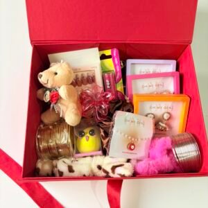 The "Glow & Glam" Essential Gift Box – 15-Piece Jewelry & Beauty Curated Hamper