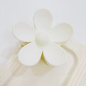 Pinteresty Large Matte Daisy Hair Claw – Lily White