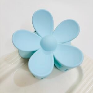 Pinteresty Large Matte Daisy Hair Claw – Sky Blue