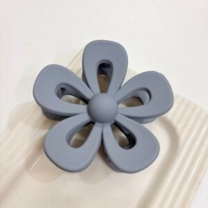 Large Matte Hollow Daisy Hair Claw – Slate Grey