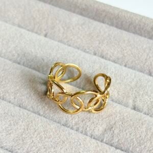 Infinity Link Anti-Tarnish Interlocking Band