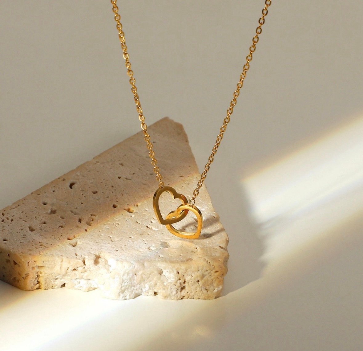 Interlocking Double Heart Anti-Tarnish Necklace - Image 5