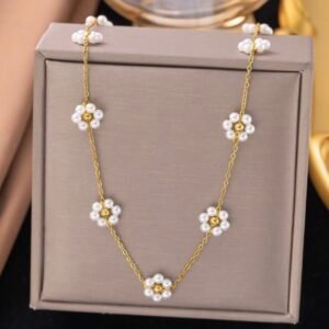 Dainty Pearl Daisy Bloom Anti-Tarnish Necklace