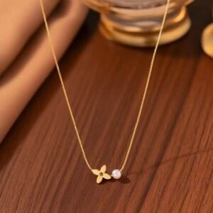 Minimalist Clover & Pearl Anti-Tarnish Slider Necklace