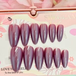 Mulberry Cat-Eye Nails ✨